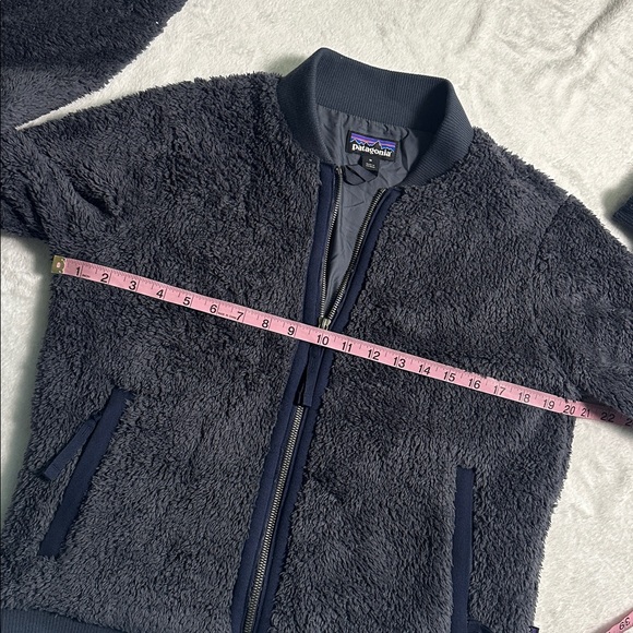 Patagonia Women Navy Fuzzy Comfy Full Zip Sherpa Bomber Jacket Athleisure Gorp M - Picture 11 of 12